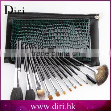 professional wooden handle cosmetic brush set