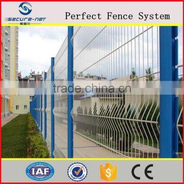 Latvia Hot Sale Cheap Galvanized and Powder Coated NYLOFOR Fence photo-4