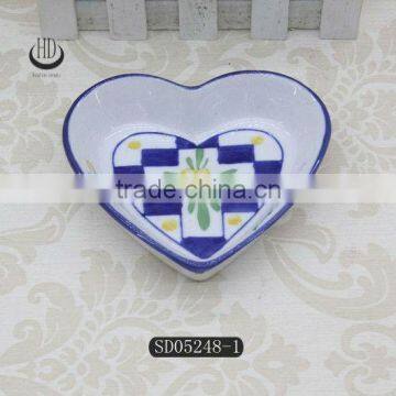 ceramic heart shaped baking dish