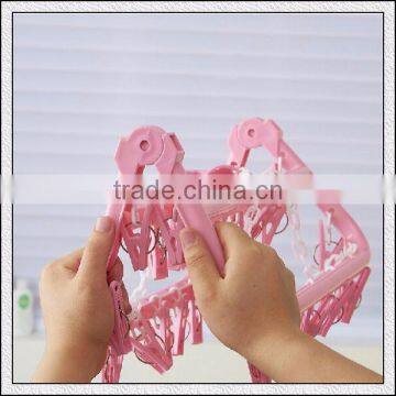 Cheap High Quality Foldable Plastic Hard Hanger With Lips for Home Cloth Scoks Bras in Professional OEM Maker
