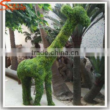 2015 Professional design artificial moss animals garden decoration artificial deer