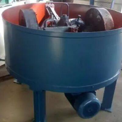 Wheel type sand mixer for clay sand casting process