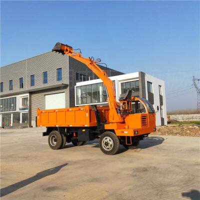 четыре - в отличие от экскаватора на автомобильном шасси, колесный экскаватор на автомобильном шасси с полным приводом, самосвалочный поворотный экскаватор