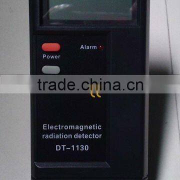 Portable Electronic Radiation Detector with Wide Test Range