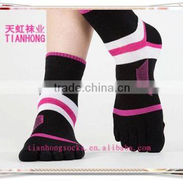 China Factory Cheap Price Cotton Women Compression Sports Toe Socks