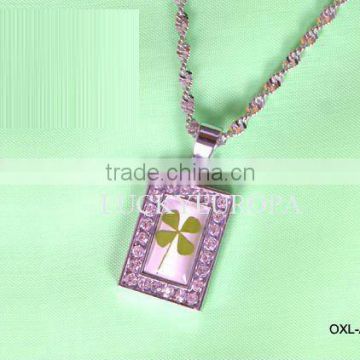 four leaf clovers lucky jewelry