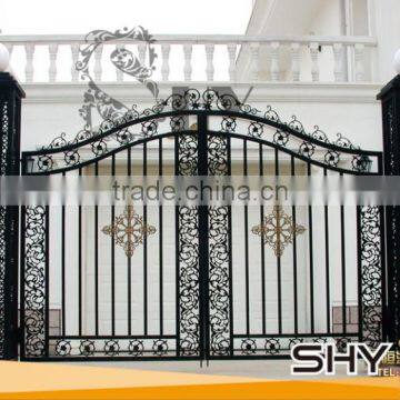 Hot sale gate wrought iron gate new design/simple wrought iron gate