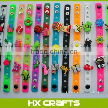 Factory direct supply attractive silicone charm wristband