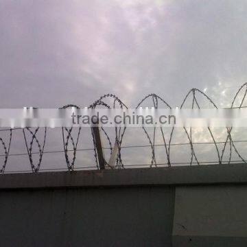 barbed wire roll price fence