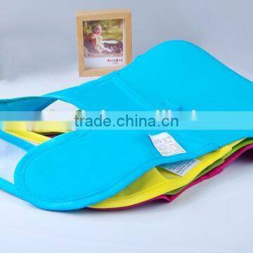 Silicone Roll Up Bib With Comfort-Fit Fabric Neck photo-3