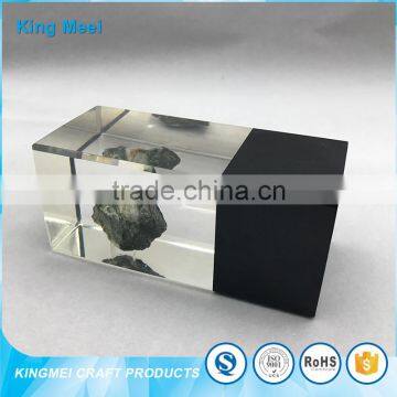 China Factory Cheap Desk Paperweight 3d Images in Acrylic photo-3