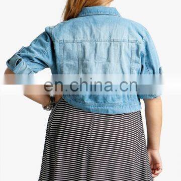China OEM Plus Size Clothes Crop Length Denim Jacket Woman photo-3