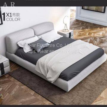 Итальянская современная мебель. Двуспальная кровать с линеновым материалом