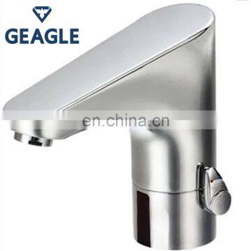 American style sensor faucet