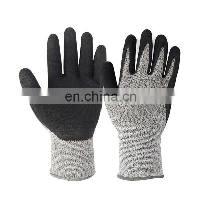 Cut-resistant gloves for industrial work with wrinkle latex coating level 3