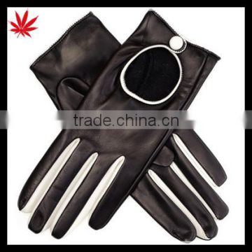 Black and white women leather driving gloves