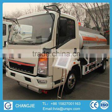 Sinotruck 4*2 6000 liter chemical liquid tanker truck