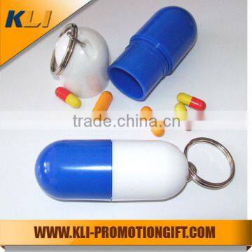 Capsule shape pill holder