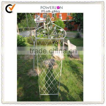 Decorative metal garden fence