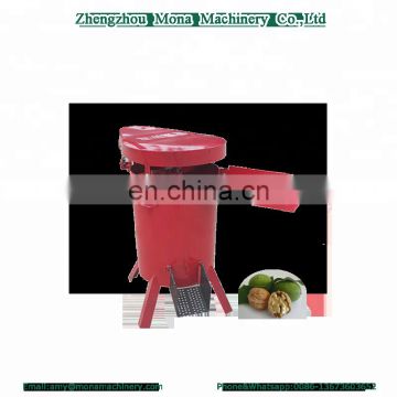 Walnut skin stripping machine / Green walnut cleaning machine / walnut green skin peeling machine