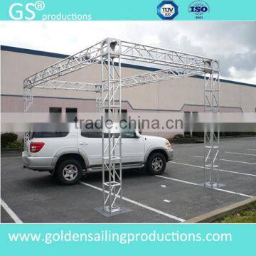 lifting tower truss for large roof truss system