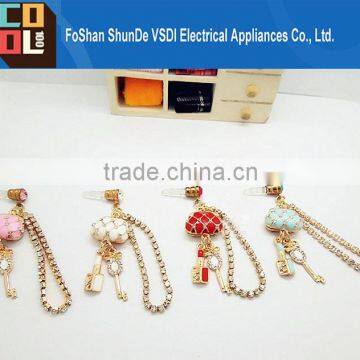 Luxury Pink Lady Bling Bling Pendant 3.5mm Earphone Jack Plug for Mobile Phone Earphone Jack Dust Jewelry for Phone