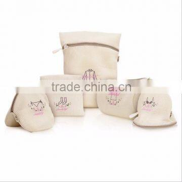 Embroider Logo High Quality Zipper Wash Bag Sandwich Mesh Laundry Bag Bathroom Set Bag Manufacturer in Yiwu