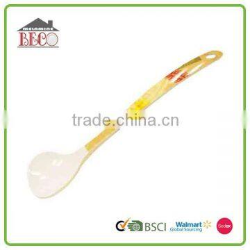 High grade kitchen melamine spoon with curved handle