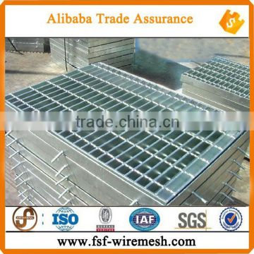 Galvanized steel frame lattice