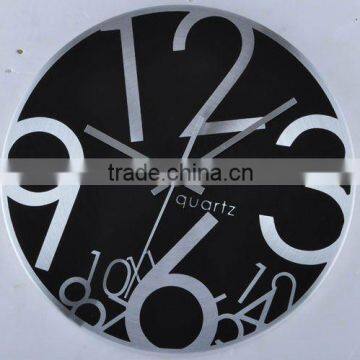 Round metal clock