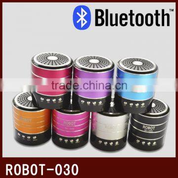 Robot-030u Portable bluetooth speaker,with USB dicsks,fm radio,mini TF card Speaker