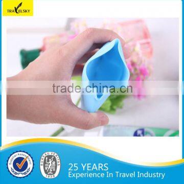 Leaf Shaped Silicone Pocket Cup photo-4