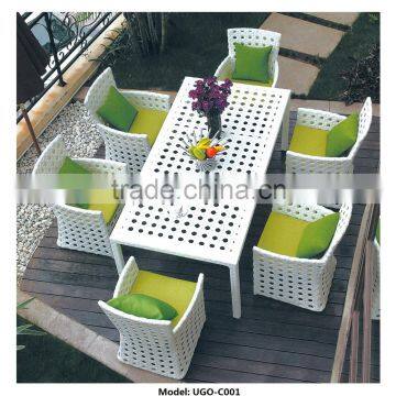 UGO Leisure Furniture Outdoor Rattan Bar Table with Cushions