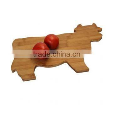 hot sale cow shaped bamboo cutting board wholesale