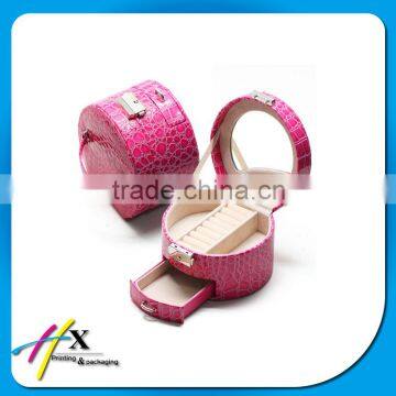 Fancy Round Plastic Mirrored Jewelry Box With Handle photo-2