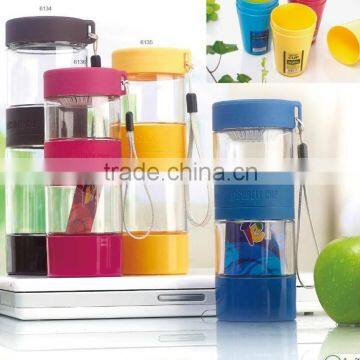 800ml Customized logo bpa free plastic tea infuser cup