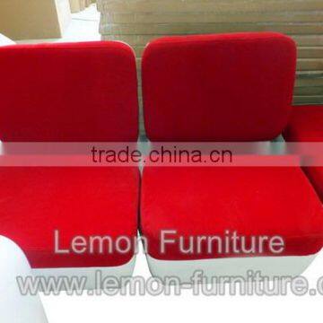 Trade Assurance Foshan Fiberglass Furniture/fibergalss Table and Chairs