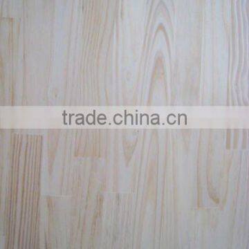 Bleached balsa wood of paulownia