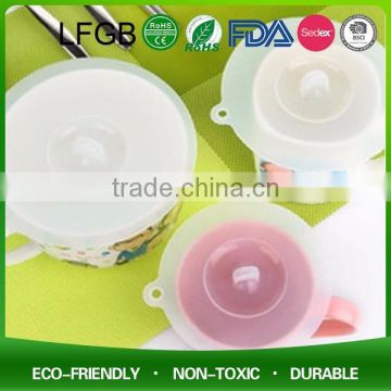 Newest eco-friendly FDA LFGB silicone cup holder /cup cover