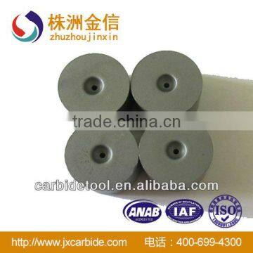 Tungsten carbide cemented threading die head