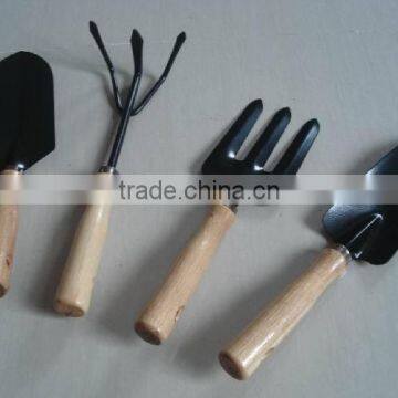 A3 iron head wood handel mini garden scoop small garden shovel short wood handle of shovel