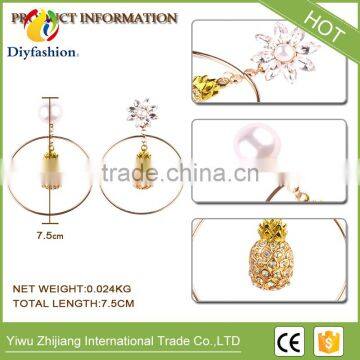 Hot Design Luxury Simulated Pearl Statement Wedding Earrings for Women Round Pendant Pineapple Stud Earrings Jewelry photo-5