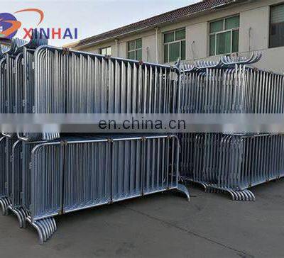 Professional Supplier Hot Dip Galvanized Crowd Control Barrier in China Fence Barrier photo-4