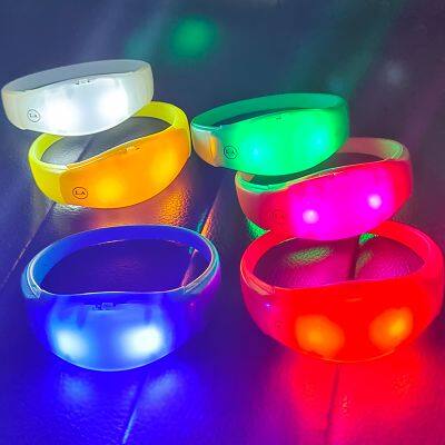 Big Concerts Party Favor LED Glowing Bracelets On Off Blinking Custom LED Wristband