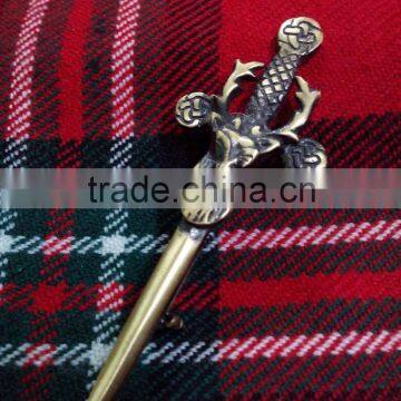 Scottish Design Kilt Pin In Antique Finished Made Of Brass Material