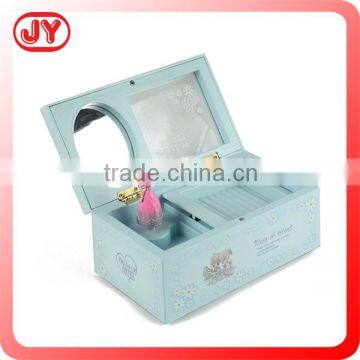 Hot sell kids beauty wind up music box