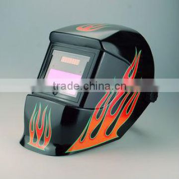 Solar power auto darkening auto welding helmets