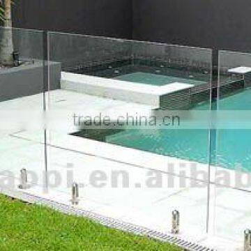 GLASS WALL FOR SWIMMING POOL