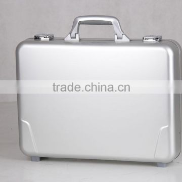 Silver Aluminum Business Traveling Laptop Attache Suitcase Aluminum Attache Case White ZYD-SM15041701