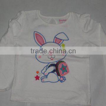 children round t.shirt with emb